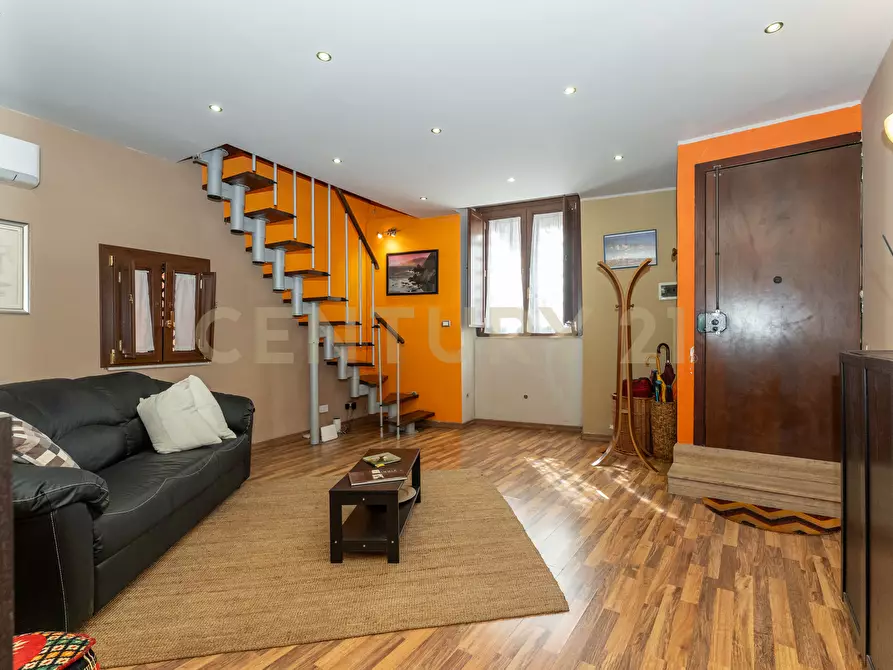 Immagine 1 di Casa indipendente in vendita  in Via Anastasio 32 a Catania