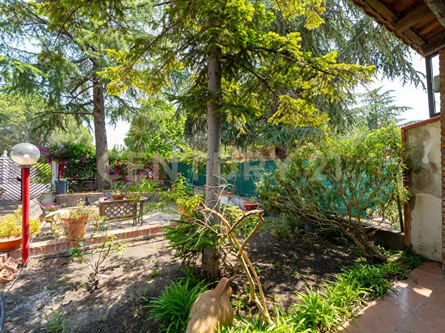 Immagine 7 di Villa in vendita  in Via Libertà 1 a Mascalucia