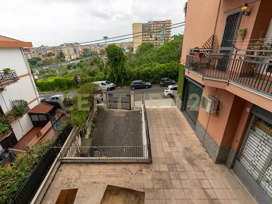 Immagine 18 di Trilocale in vendita  in Via Lo Jacono Francesco 19 a Sant'agata Li Battiati