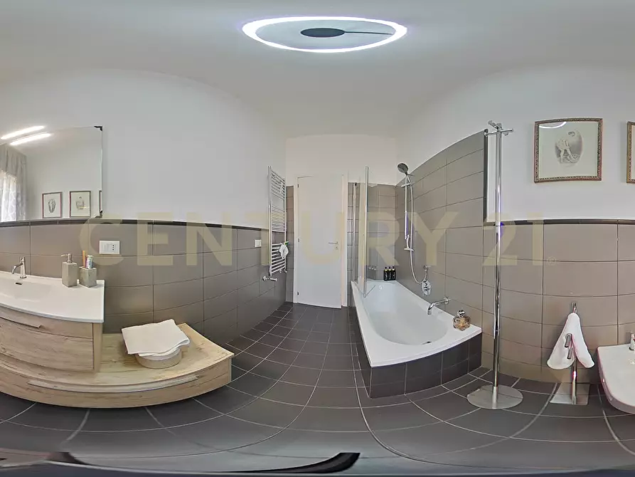 Immagine 78 di Attico in vendita  in Via Vincenzo Giuffrida 203 a Catania