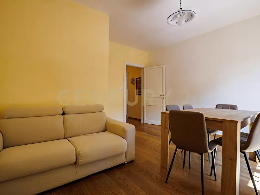 Immagine 3 di Quadrilocale in vendita  in Via di Valle Aurelia 130 a Roma