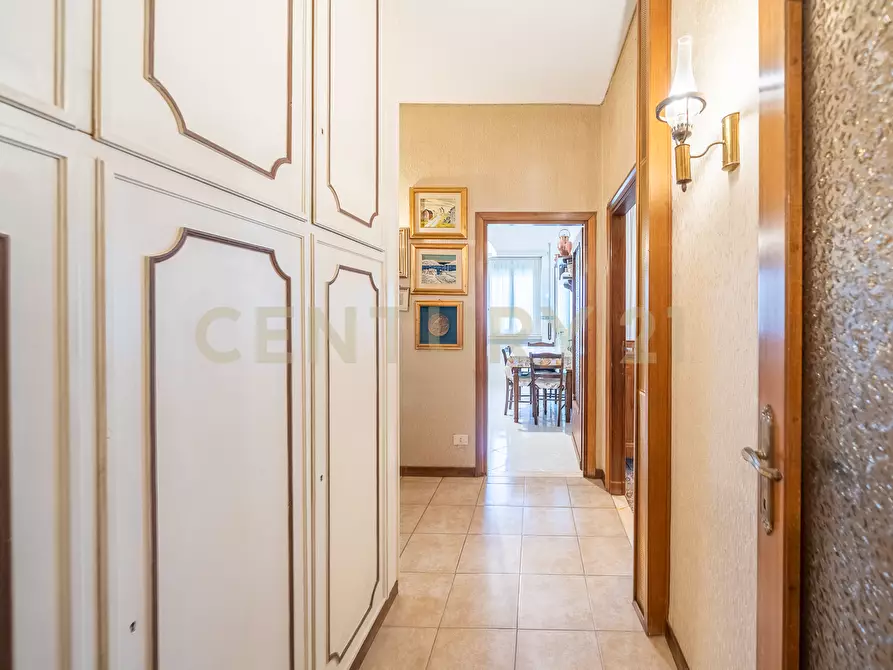 Immagine 23 di Quadrilocale in vendita  in Via Giovanni Verga 81 a Roma