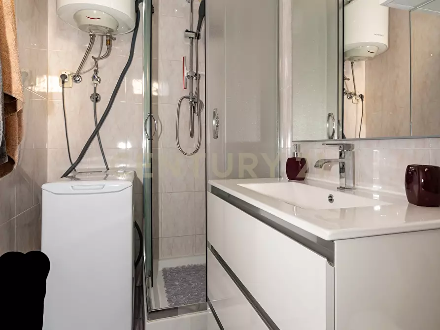 Immagine 15 di Porzione di casa in vendita  in Via XXXI Maggio 34 a Catania