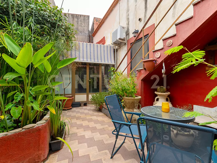 Immagine 30 di Casa indipendente in vendita  in Piazza Guglielmo Marconi 1 a Camporotondo Etneo