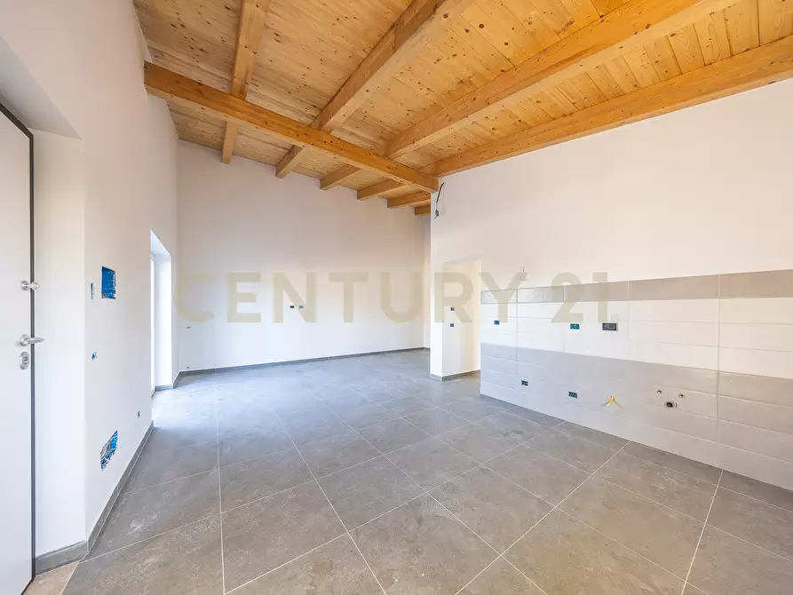 Immagine 7 di Casa trifamiliare in vendita  in Via Basento 4 a Aprilia