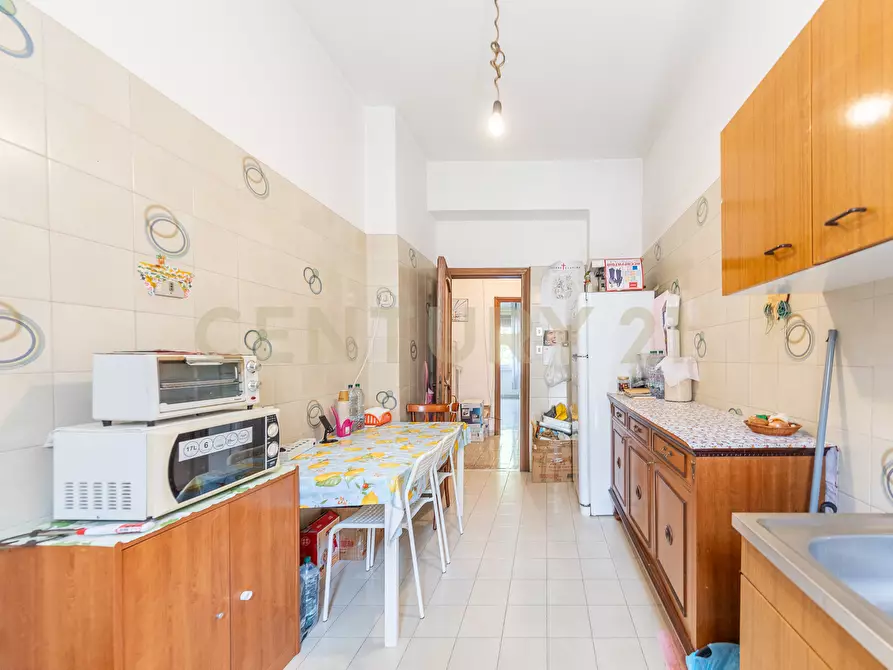 Immagine 15 di Trilocale in vendita  in Via Rosa Guarnieri Carducci 3 a Roma