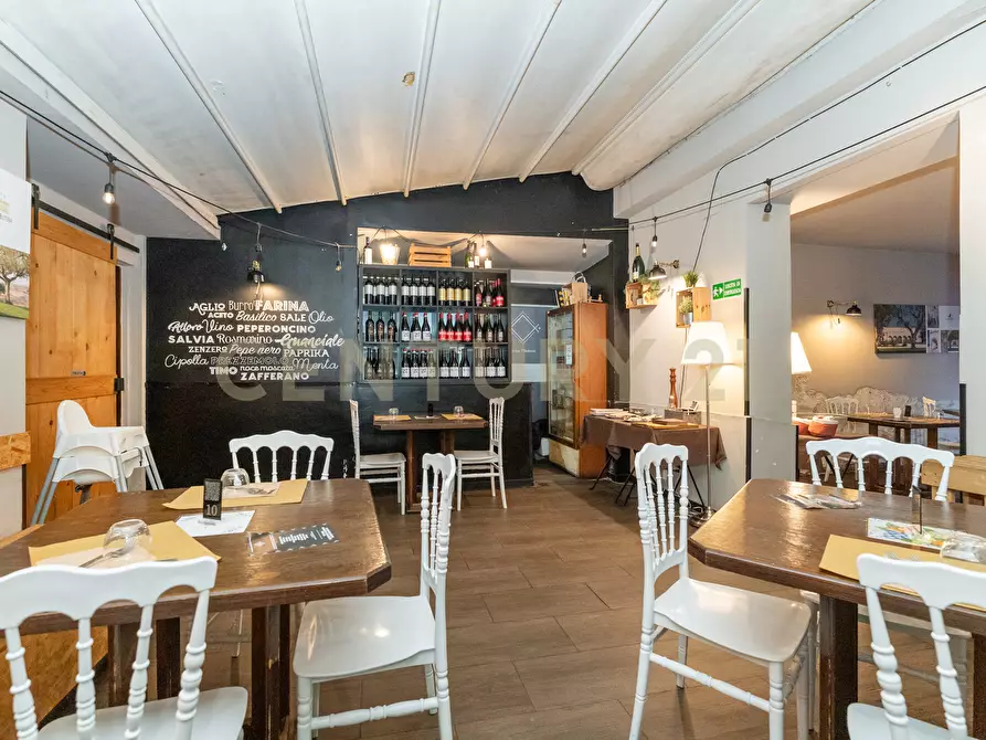 Immagine 15 di Locale commerciale in vendita  in Via Monsignor Ventimiglia snc a Catania