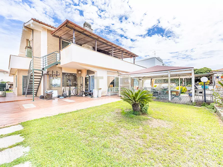 Immagine 62 di Villa in vendita  in Via Calabria 4 a Ardea