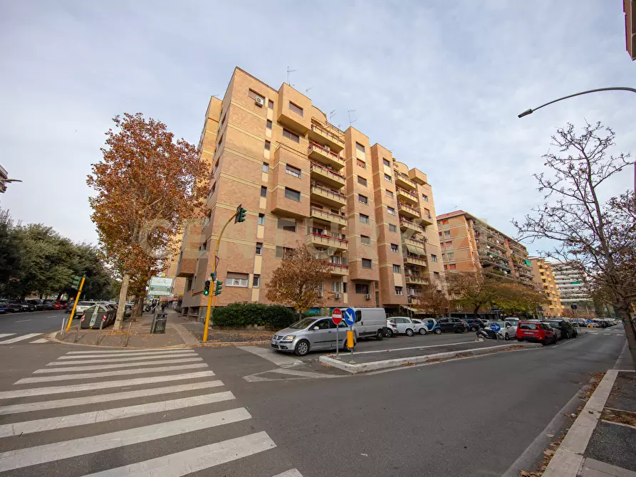 Immagine 28 di Bilocale in vendita  in Via Giovanni Caselli 11 a Roma
