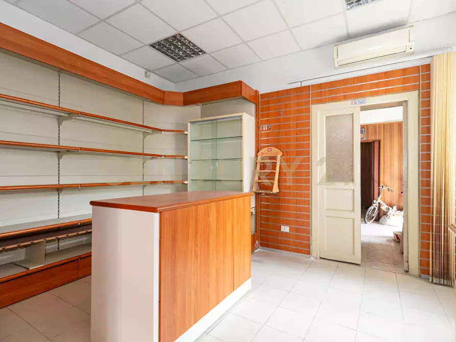 Immagine 17 di Trilocale in vendita  in Via Re Martino 56 a Catania