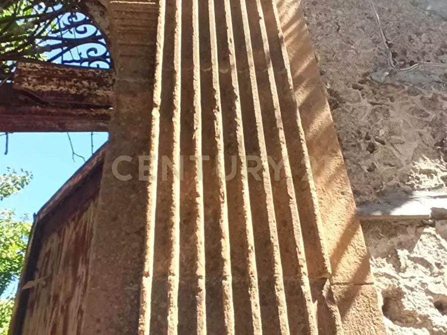 Immagine 10 di Casa bifamiliare in vendita  in Via Roma 14 a Aidone