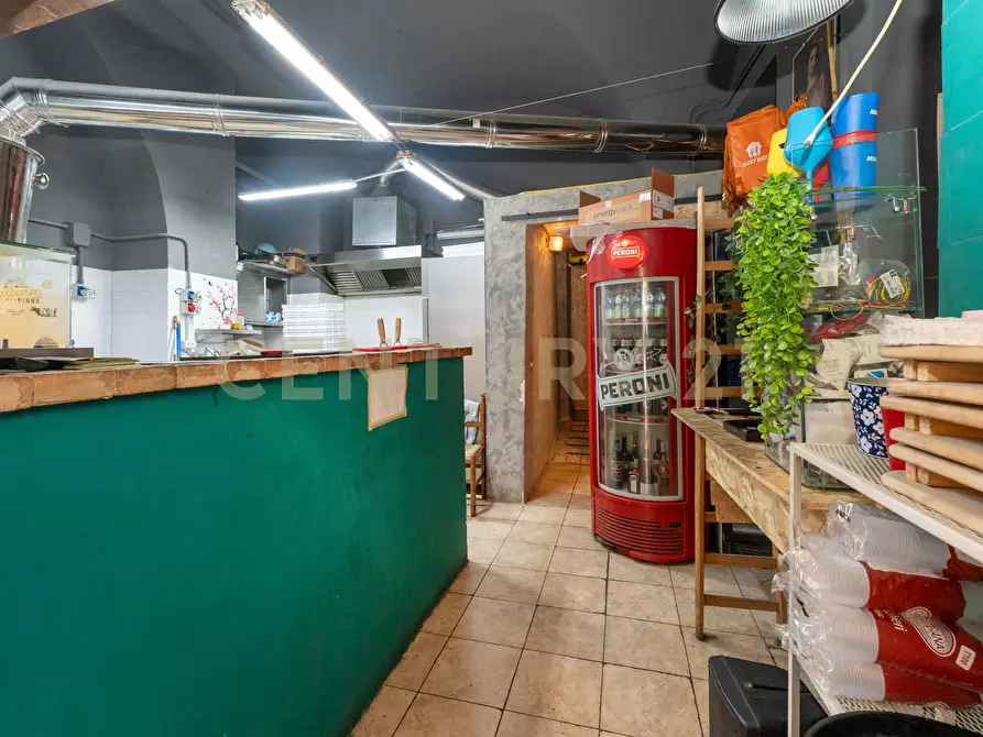 Immagine 17 di Pizzeria / Pub in vendita  in Via Giuseppe Garibaldi 346 a Catania
