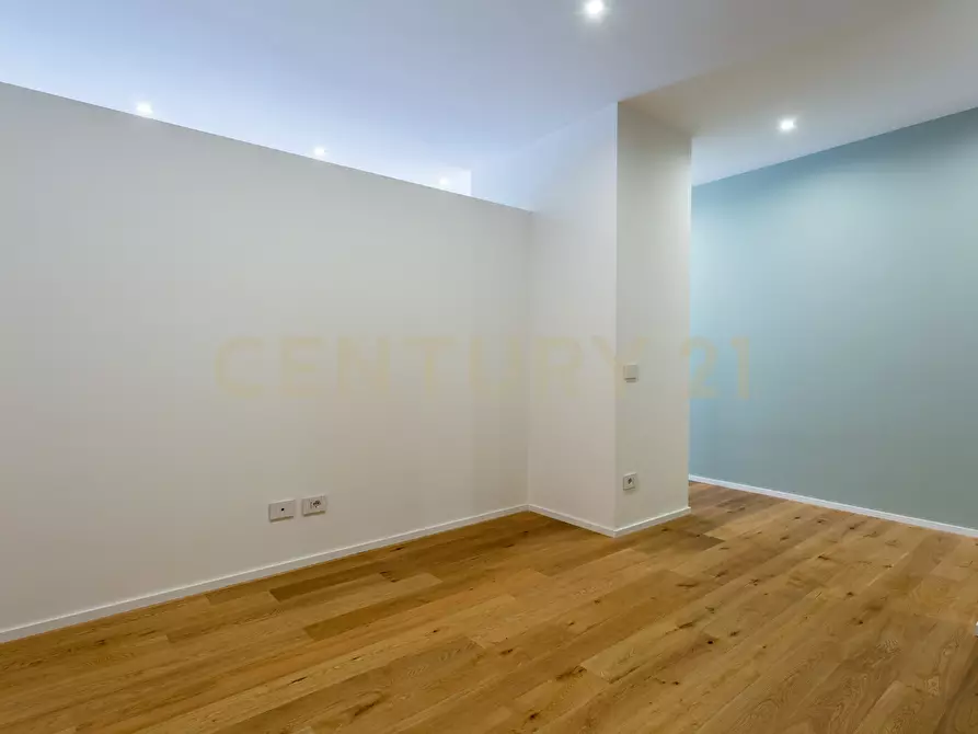 Immagine 7 di Loft/Open space in vendita  in Via dell'Olmata 30 a Roma