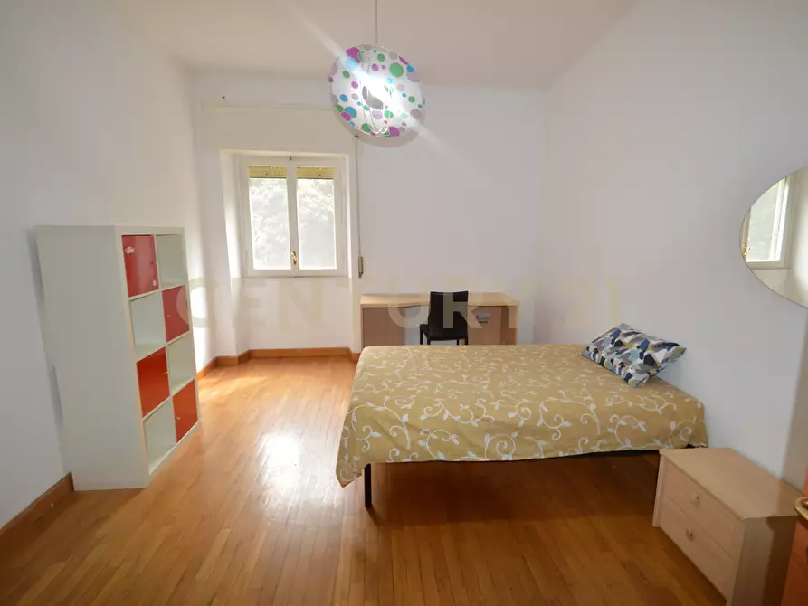 Immagine 24 di Pentalocale in vendita  a Roma