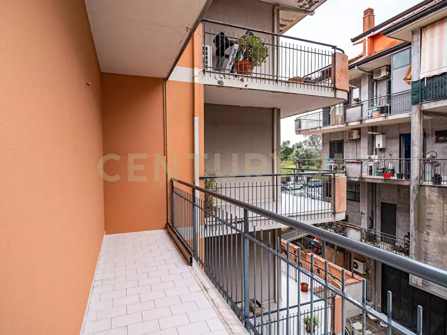 Immagine 14 di Quadrilocale in vendita  in Via Salvo D'Acquisto 42 a Aci Catena