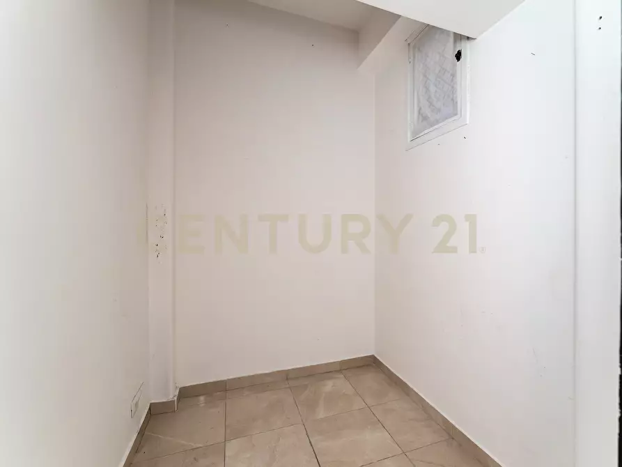 Immagine 19 di Trilocale in vendita  in Via Livorno 101 a Aci Castello