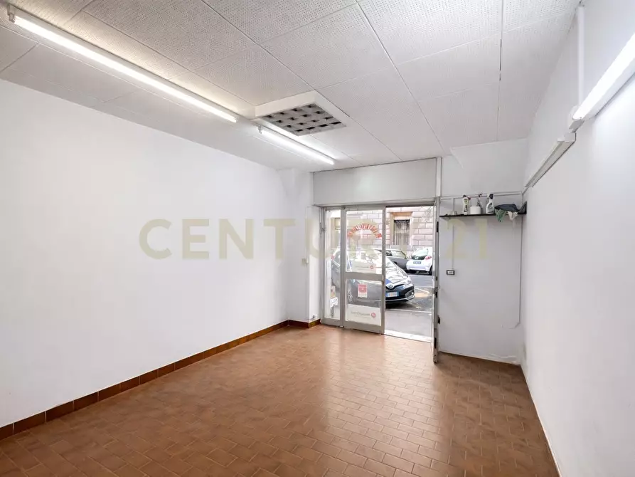 Immagine 3 di Attività commerciale in affitto  in Via Machiavelli 57 a Roma