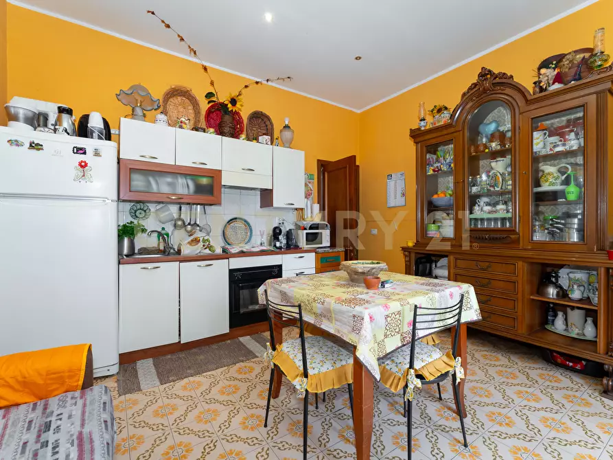 Immagine 5 di Trilocale in vendita  in VIA DELLE MEDAGLIE D'ORO 66 a Catania