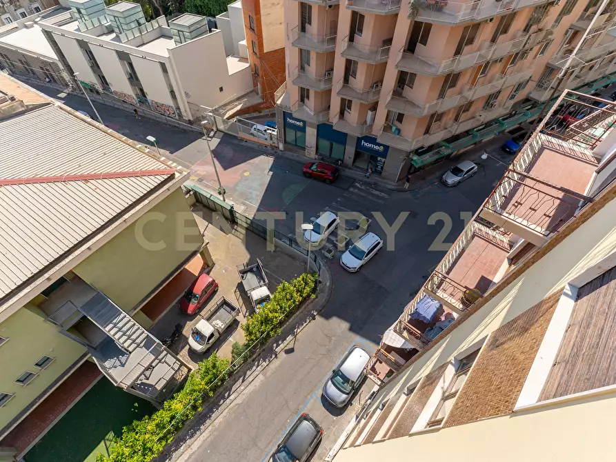 Immagine 17 di Pentalocale in vendita  in Via Redentore 15 a Catania