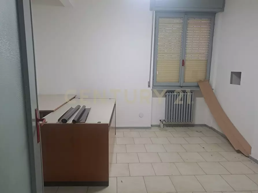 Immagine 4 di Locale commerciale in affitto  in Via Galileo Galilei 3 a Verona