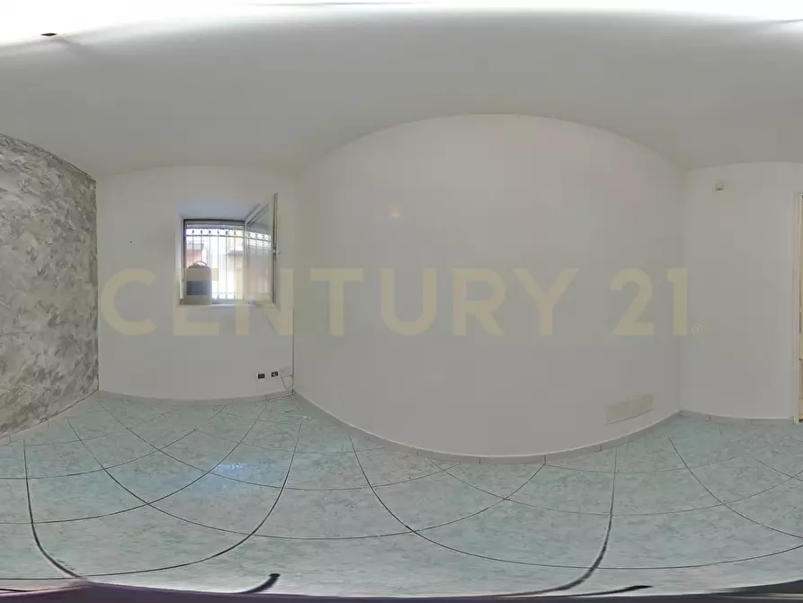 Immagine 29 di Trilocale in vendita  in Via del Piccone 7 a Catania