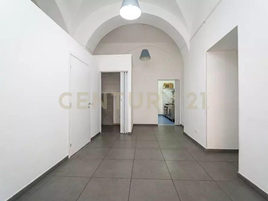 Immagine 13 di Locale commerciale in vendita  in Via Penninello 51 a Catania