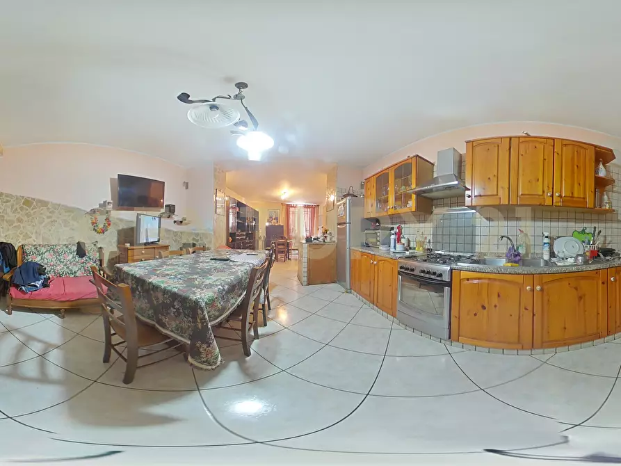 Immagine 37 di Pentalocale in vendita  in Via Giuseppe Verdi 165 a Catania