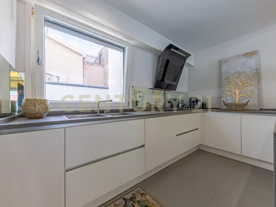 Immagine 47 di Villa in affitto  in Via Bedollo 117 a Roma