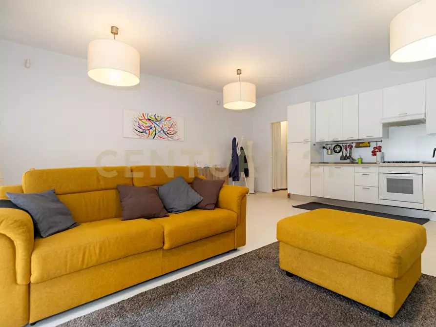 Immagine 17 di Trilocale in vendita  in Via Ruggero Leoncavallo 5 a Catania