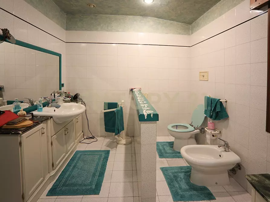 Immagine 31 di Pentalocale in vendita  in Via Giuseppe Garibaldi 5 a Casaleone