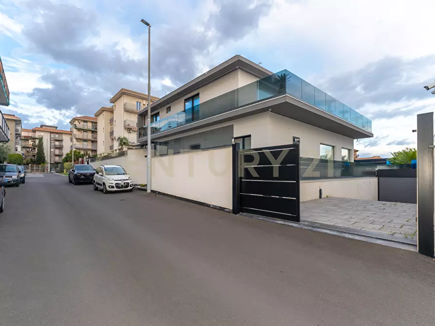 Immagine 7 di Villa in vendita  in Via Sant' Andrea 8 a Catania