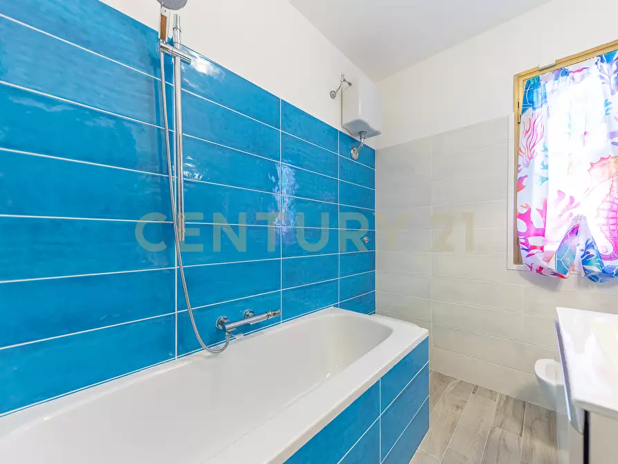 Immagine 16 di Villa in vendita  in Strada Isola Bella 43 a Latina