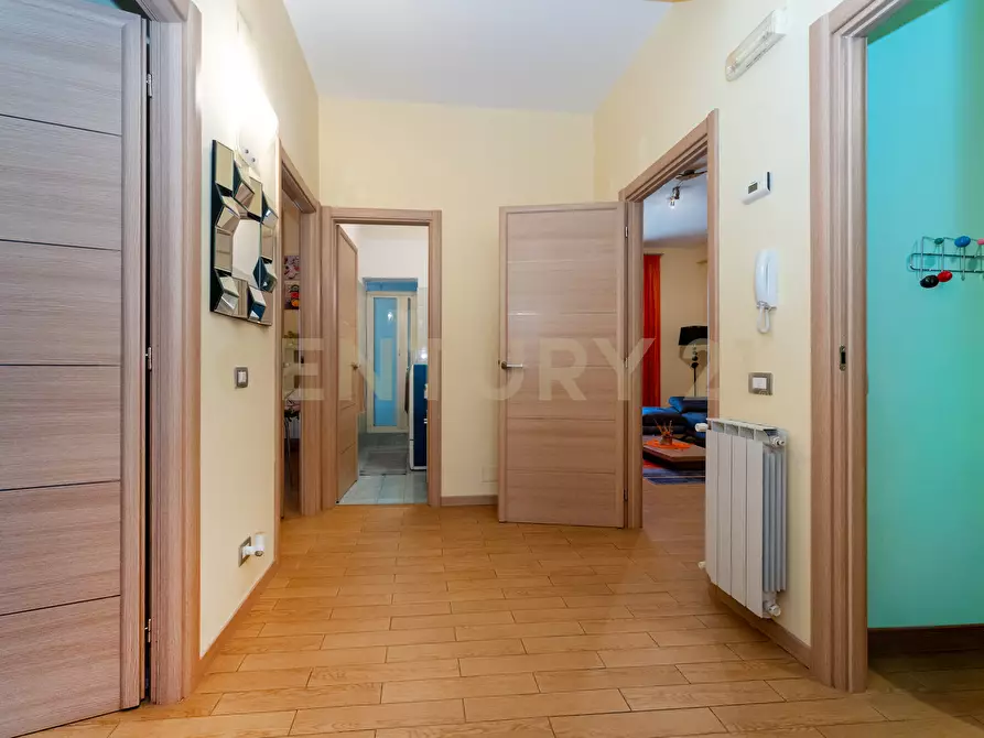 Immagine 19 di Quadrilocale in vendita  in Via Nazionale 32 a Aci Castello