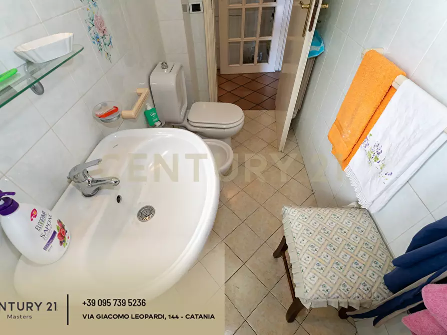 Immagine 64 di Casa semindipendente in vendita  in Via G. Leopardi 1 a Sant'agata Li Battiati