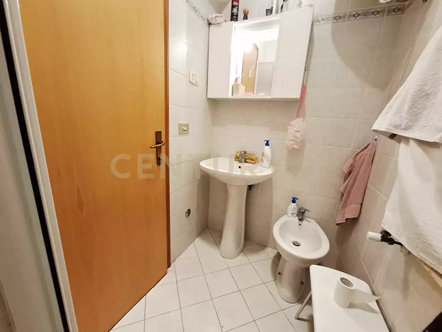 Immagine 13 di Quadrilocale in vendita  in Via Porta Medina a Orbetello