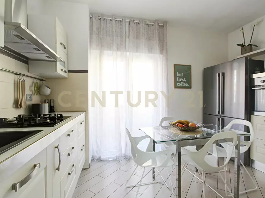 Immagine 11 di Quadrilocale in vendita  in Via Italo Orto 35 a Roma