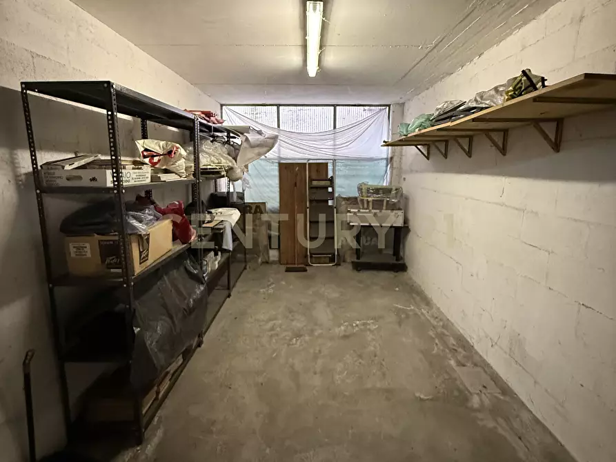 Immagine 33 di Pentalocale in vendita  a Roma