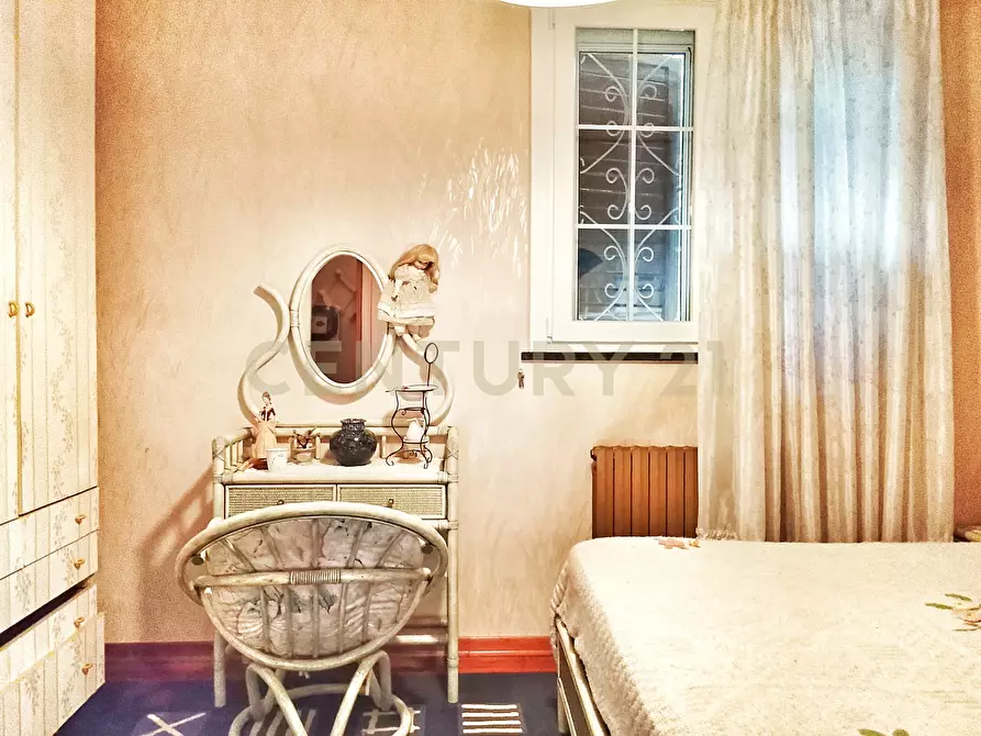 Immagine 37 di Casa indipendente in vendita  in Via G. Marconi 1 a Radicofani