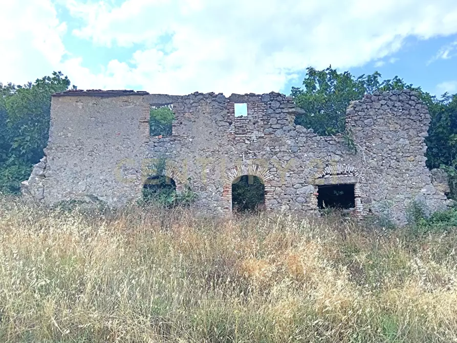 Immagine 1 di Terreno edificabile in vendita  in Località Podere Scarpetta 90 a Radicofani