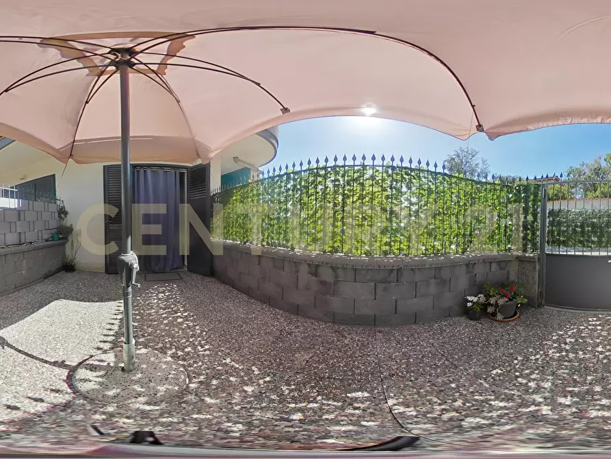 Immagine 38 di Trilocale in vendita  in Via Spiaggia 306 a Catania