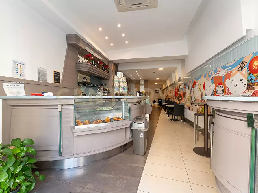 Immagine 4 di Bar / Ristorante in vendita  in Via Vincenzo Giuffrida a Catania