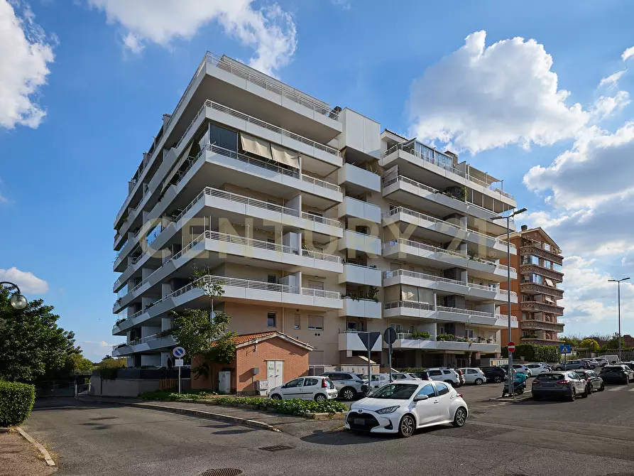 Immagine 23 di Attico in vendita  in Via Guglielmo Petroni 38 a Roma