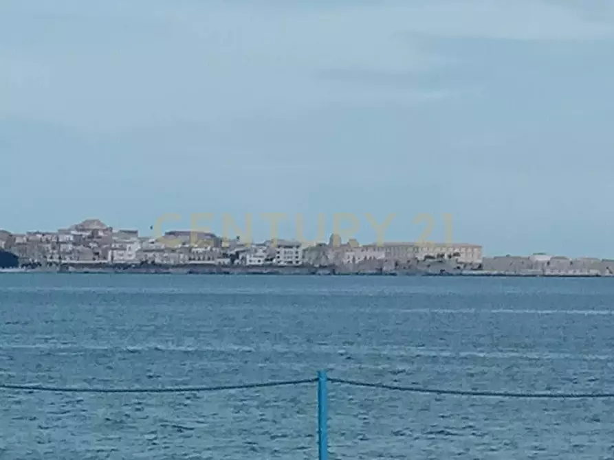 Immagine 23 di Locale commerciale in vendita  in Viale dei Lidi 433/E a Siracusa