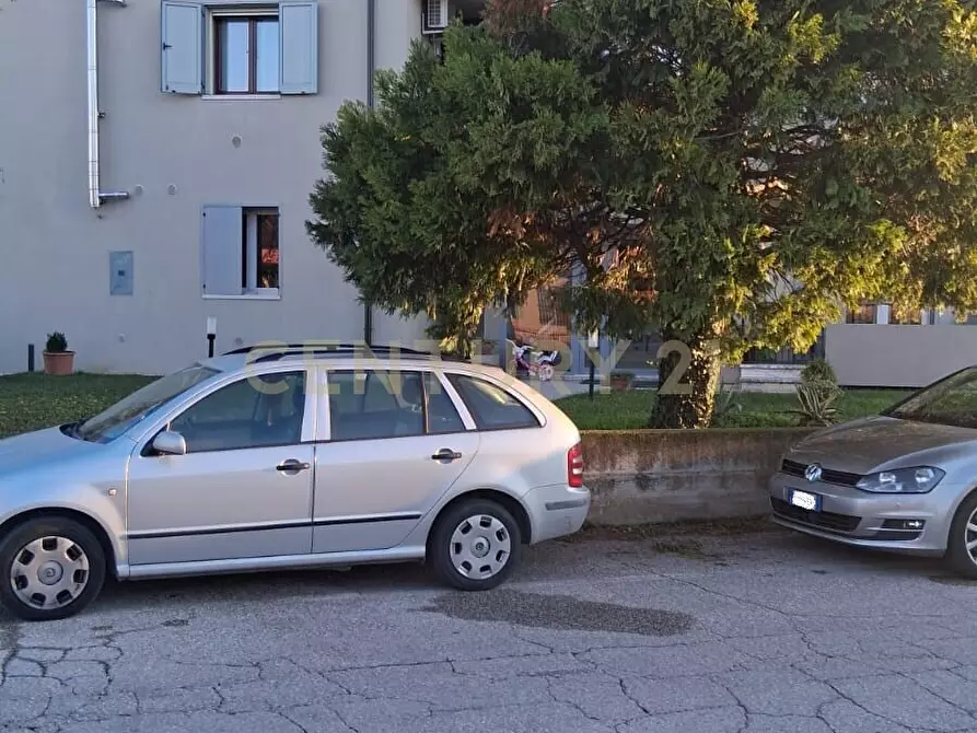 Immagine 21 di Trilocale in vendita  in Via Casalandri 184 a Isola Rizza