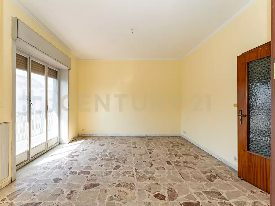 Immagine 22 di Pentalocale in vendita  in Via Carnazza 2 a Tremestieri Etneo