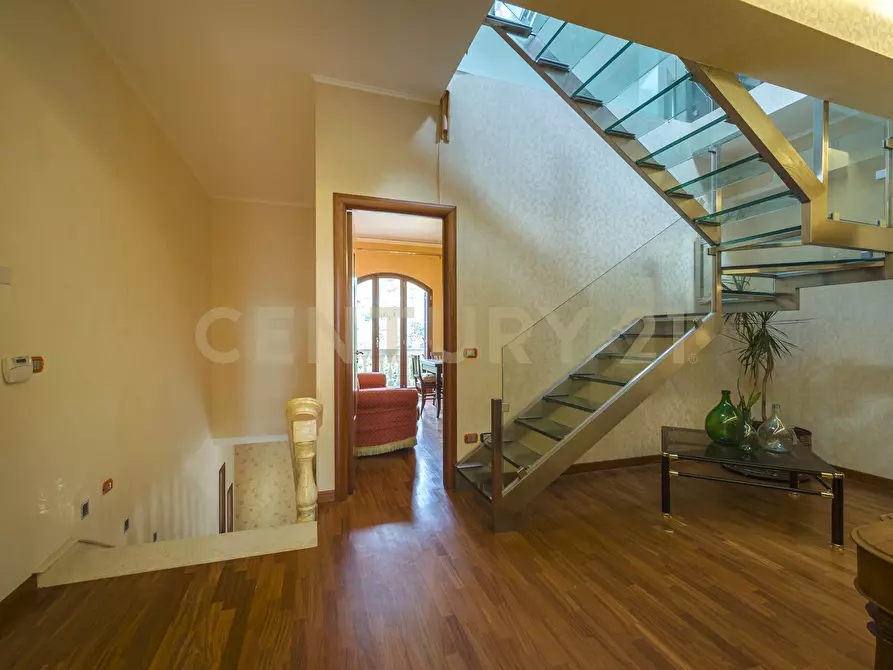 Immagine 23 di Villa in vendita  in Piazza Antonio Stracuzzi 4 a Santa Teresa Di Riva