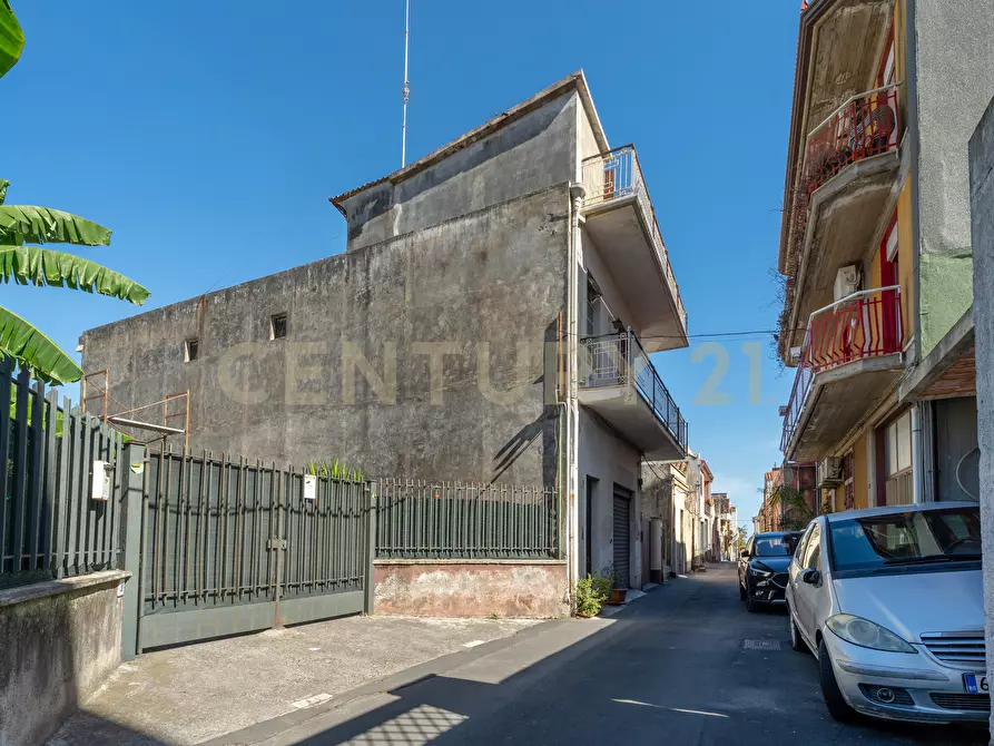 Immagine 3 di Casa indipendente in vendita  in Via Calanna 36 a Valverde