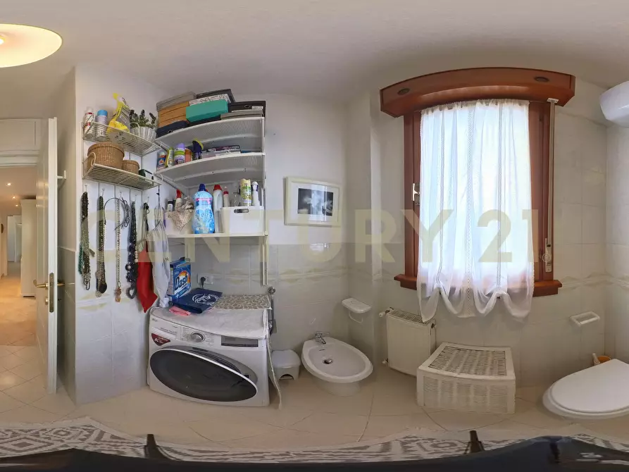 Immagine 54 di Quadrilocale in vendita  in Via Moggio Udinese 28 a Roma