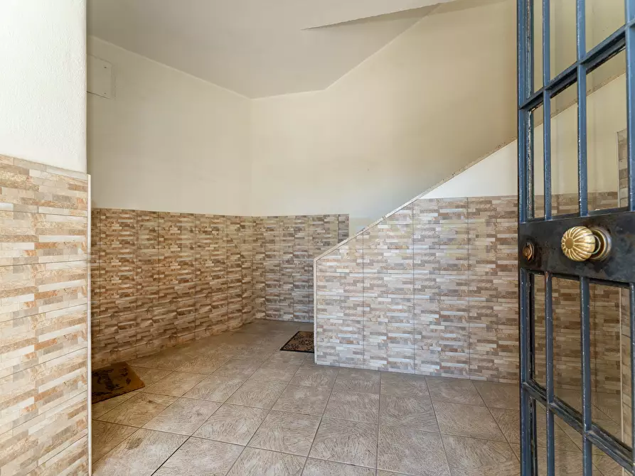 Immagine 29 di Trilocale in vendita  in Via Vittorio Emanuele II 627 a Catania