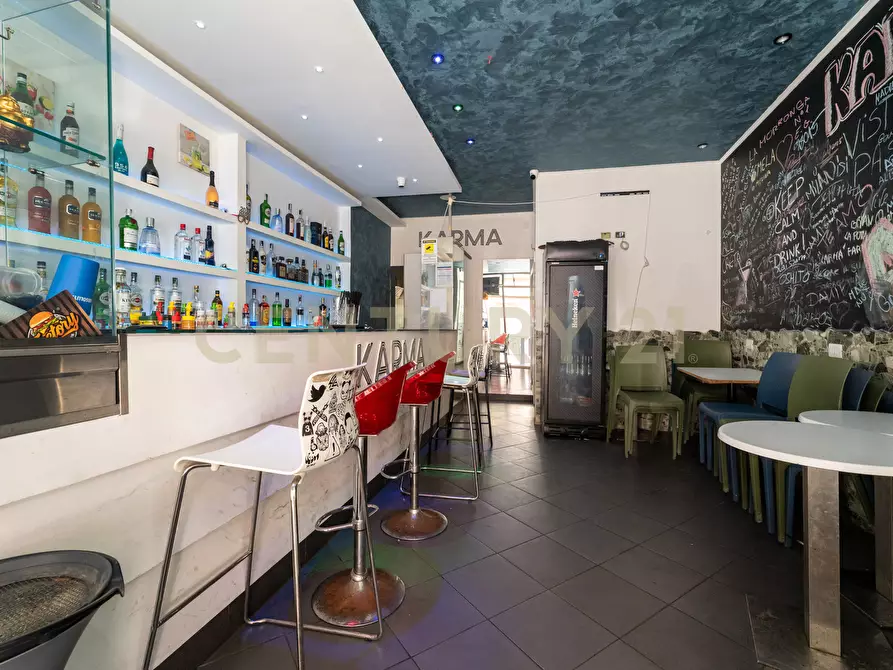 Immagine 20 di Pizzeria / Pub in vendita  in Via Zolfatai 9 a Catania
